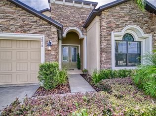 2818 Colewood Ln, Dover, FL 33527