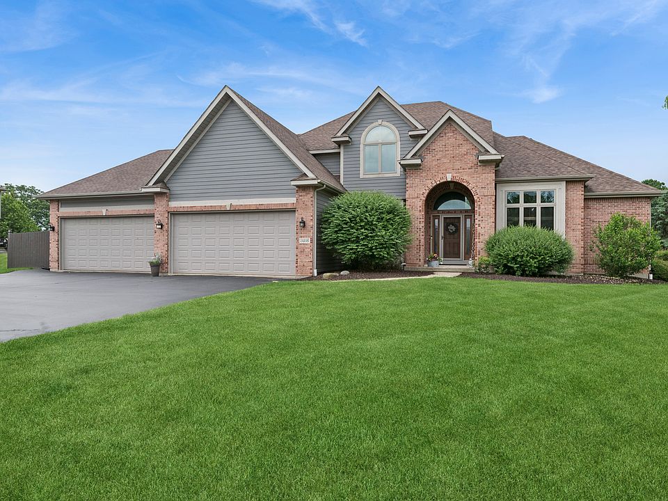 1st image of 3405 Forest Ridge Dr