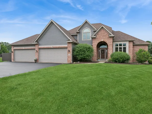 3405 Forest Ridge Dr, Spring Grove, IL 60081