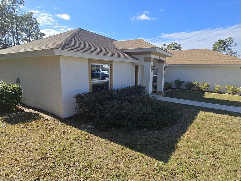 8398 SW 138th Pl — Photo 3