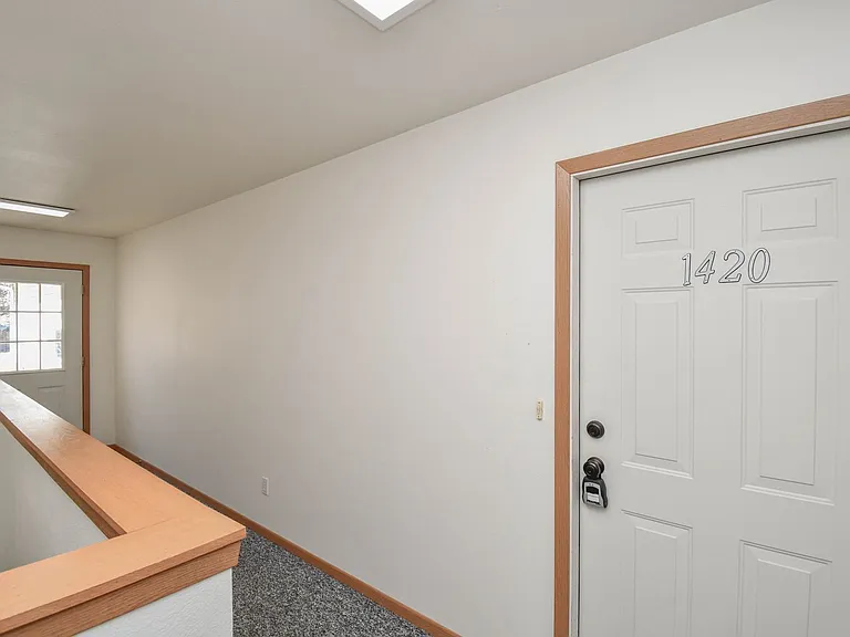 1420 E Redwood Blvd — Photo 6