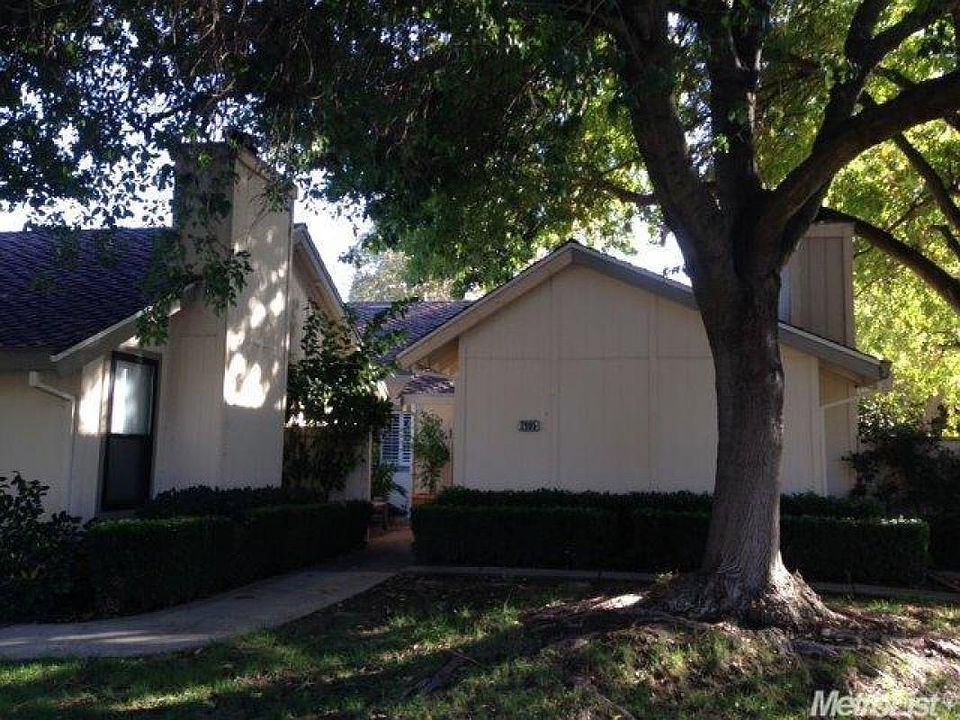 1st image of 2905 Pasatiempo Pl