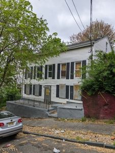 149 Clinton St, Paterson, NJ, 07522