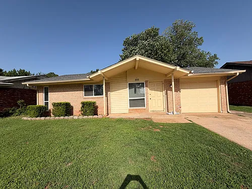 205 S Meadow Ln Photo 1