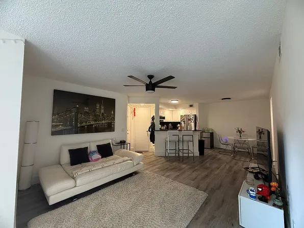 4518 Commander Dr APT 1922, Orlando, FL 32822