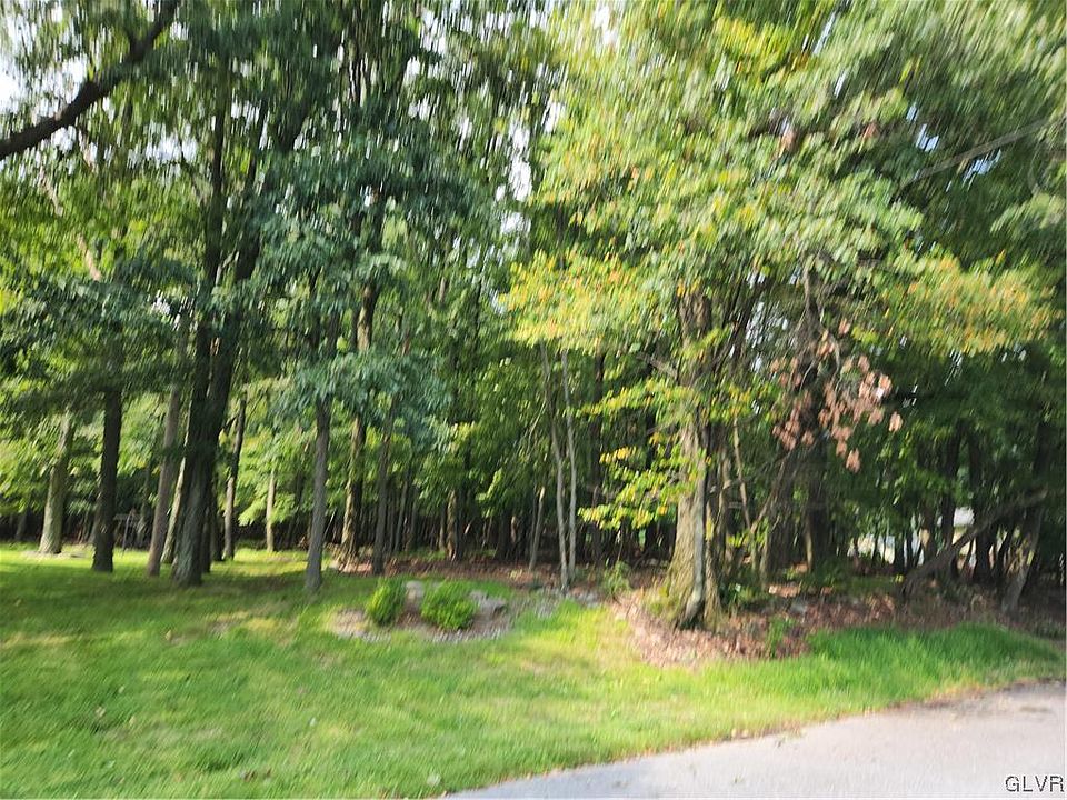 2nd image of Verona Dr