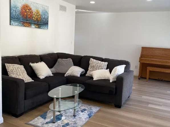 22409 Malden St, West Hills, CA 91304