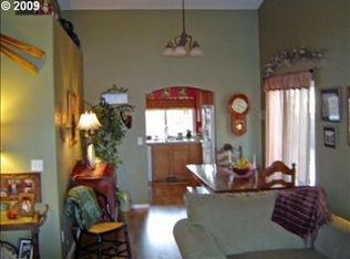 2327 NW 21st Ct, Redmond, OR 97756
