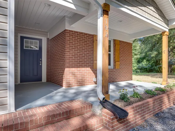 102 Clayton St, Cherryville, NC 28021