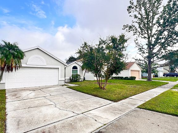 3rd image of 2233 Newt St