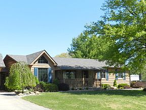 1st image of 812 Fern Dr