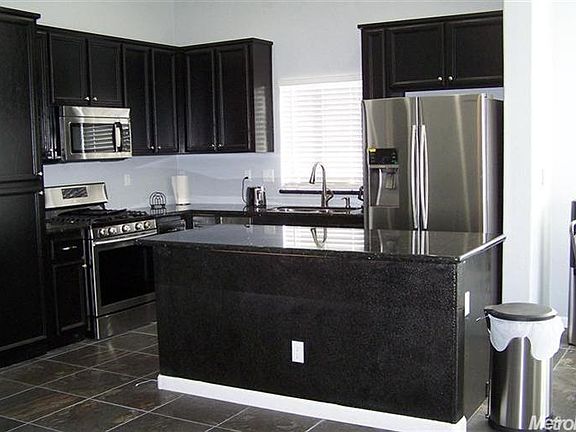 5th image of 1921 Toscana Ln
