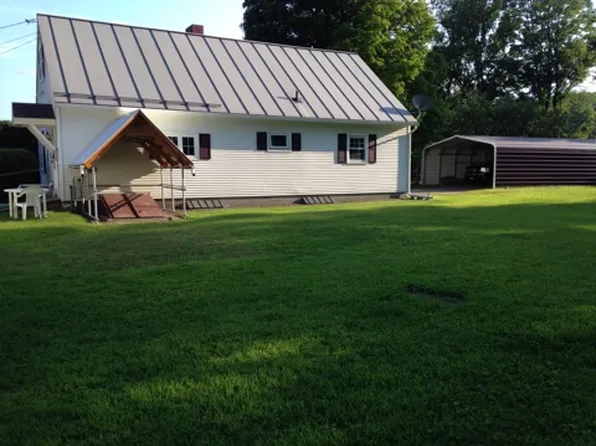 209 Stetson Ter, Saint Johnsbury, VT 05819