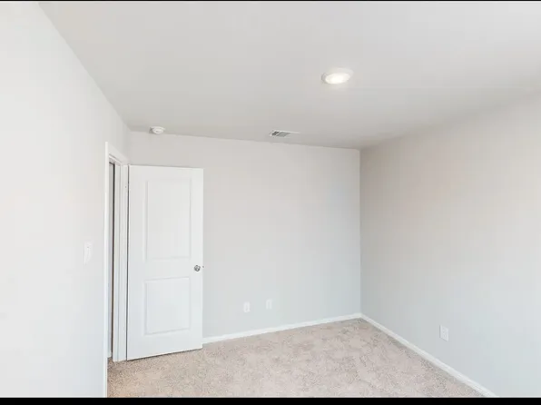 1101 La Esperanza Dr, Mesquite, TX 75149