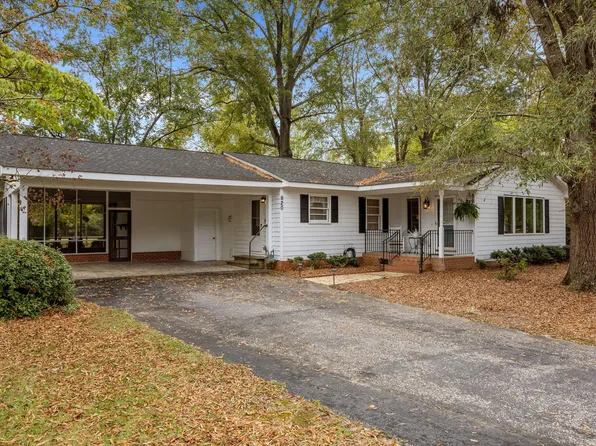 820 Main St, Lillington, NC 27546