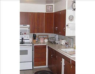3rd image of 1016 N Crow Ave