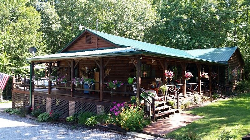1st image of 39 Country Hills Dr