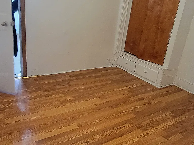 80 Somers St #2 — Photo 7