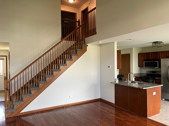 3rd image of 9995 Gettler St