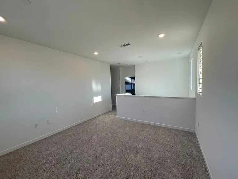801 Verdant Ln — Photo 15