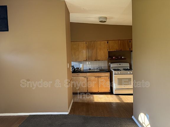 5th image of 2350 Newton St