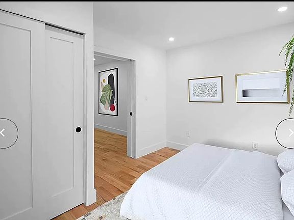 4th image of 20 E 22nd St APT 1C