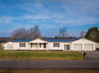 126 Frazier Ln, Buffalo, WV 25033