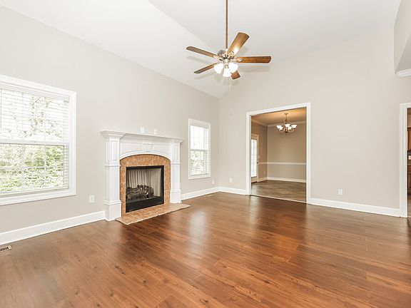 5th image of 530 Bethany Cir