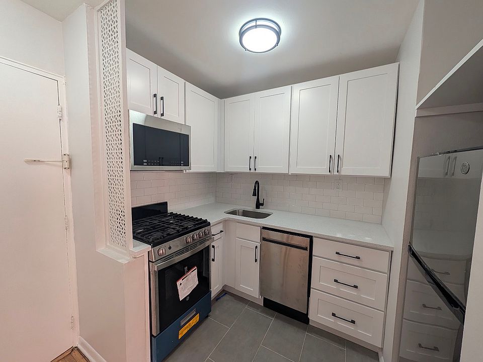1st image of 450 Lincoln Ave #B2