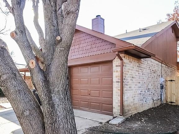 2nd image of 6717 Windwillow Dr
