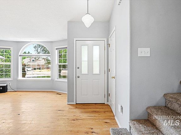 4th image of 1887 N Monaco Way