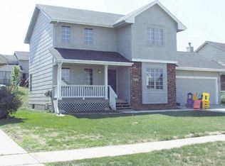 4756 Meadow Valley Dr, West Des Moines, IA 50265