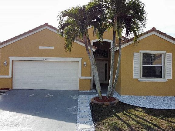 3rd image of 9512 Verona Lakes Boulevard