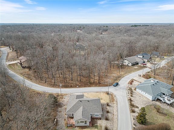 5th image of 36 Dumfries Dr
