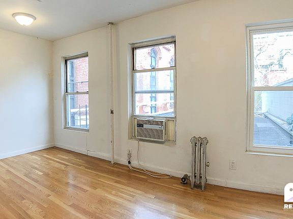 4th image of 405 Atlantic Ave #2