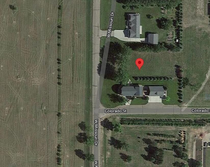 2nd image of 409 W Missouri Dr