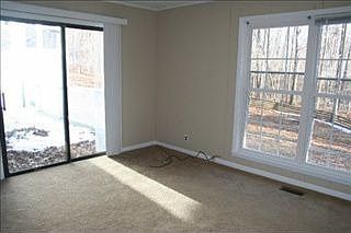 3rd image of 224 Lakeview Dr