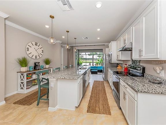 4th image of 13817 Campoleone St