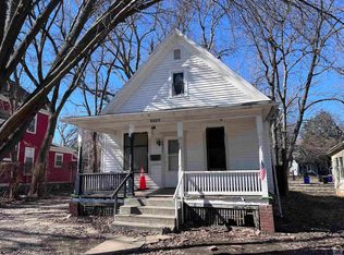 2027 SW Clay St, Topeka, KS 66604