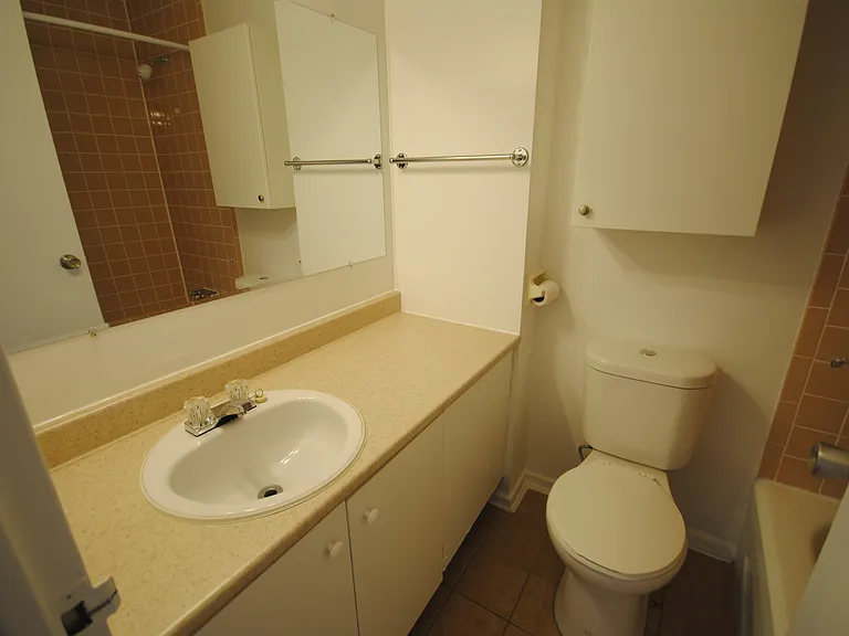 10 Burnside Ave #409 — Photo 21