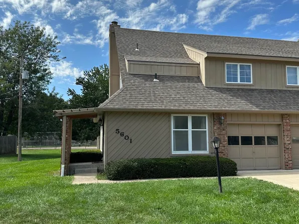 5601 SW Foxcroft North Cir Unit 1, Topeka, KS 66614