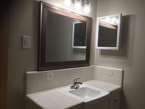 2nd image of 4411 Ventura Canyon Ave APT 204