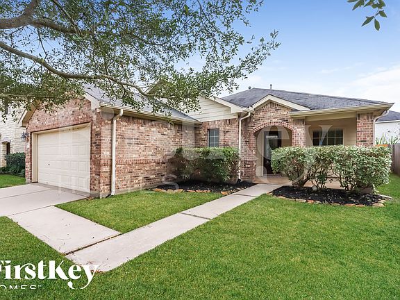 2nd image of 2726 Lakecrest Way Dr