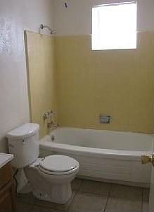 4th image of 2940 W Vermont Ave APT 2