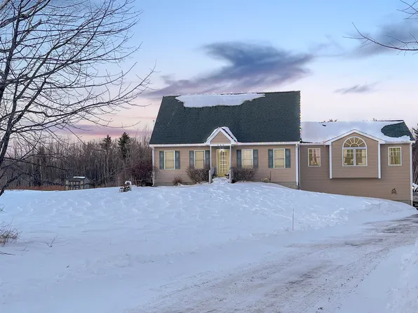 369 Blakes Hill Road, Northwood, NH 03261