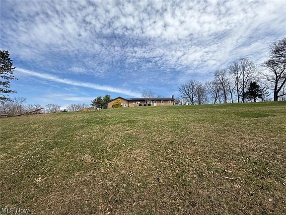 3rd image of 5655 Helen Dr