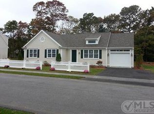 89 Schooner Ln, Hyannis, MA 02601