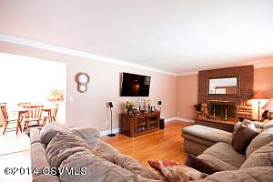 5th image of 914 Belair Dr
