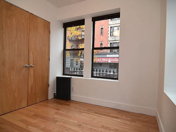 4th image of 141 Wadsworth Ave #3