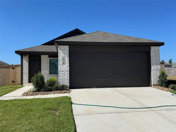 226 Farray Forest Ln, Magnolia, TX 77354